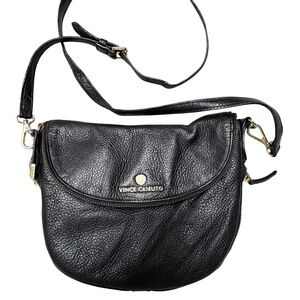 bag VINCE CAMUTO black soft leather adjustable strap folded flap zipper detail